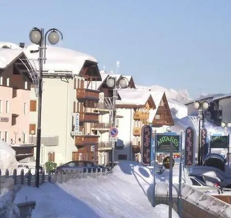 In Residence: Sulle Piste Da Sci Passo del Tonale