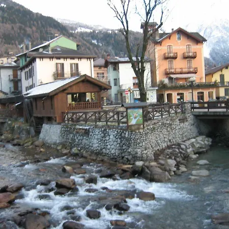 In Residence: Sulle Piste Da Sci Apartment *